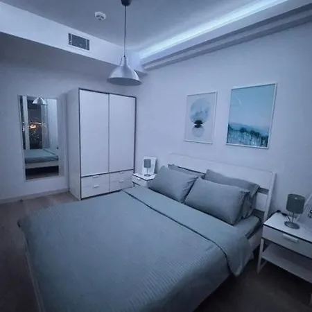 36th Floor Skyline With & Fitness Included - Cevahir Sky City, Apartment Skopje