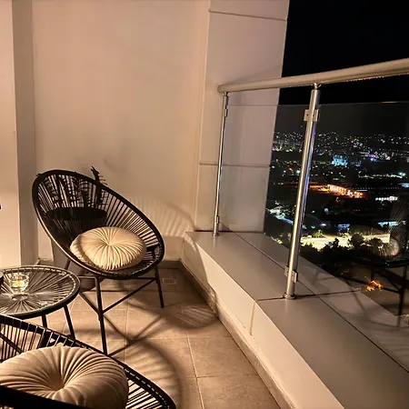 36th Floor Skyline With & Fitness Included - Cevahir Sky City, Apartment Skopje