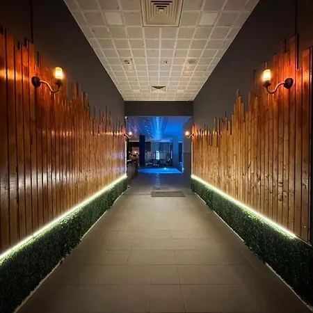 36th Floor Skyline With & Fitness Included - Cevahir Sky City, Apartment Skopje